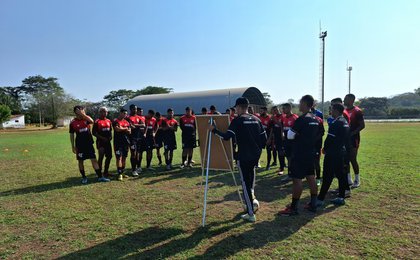 Com foco no 2º turno, Flamengo se prepara para duelo de quarta-feira